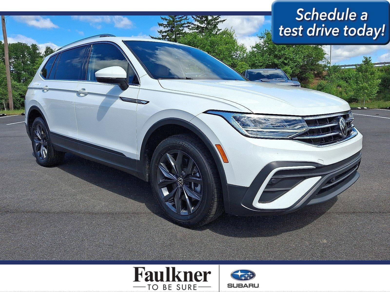 2022 Volkswagen Tiguan 2.0T SE 4MOTION in Pure White — front three-quarter view